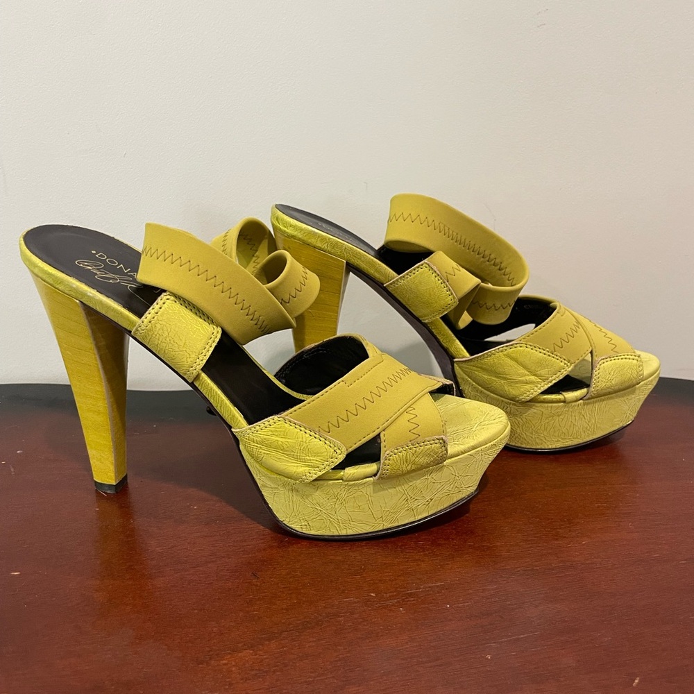 Donald J Pliner Matcha Green Wrap Around Ankle Floral Heels Sz 6.5